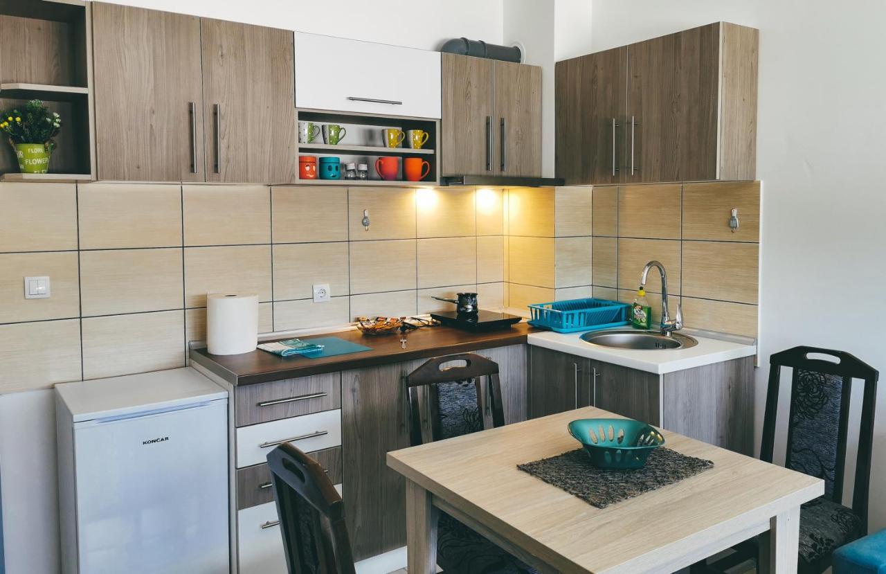 Cozy Corner Apartments - Free Parking & Wi-Fi Ćuprija Exterior foto